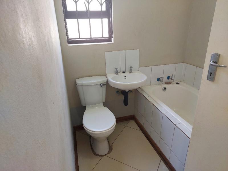 To Let 3 Bedroom Property for Rent in Windmill Park Gauteng