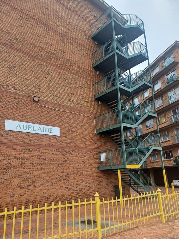 To Let 2 Bedroom Property for Rent in Die Hoewes Gauteng