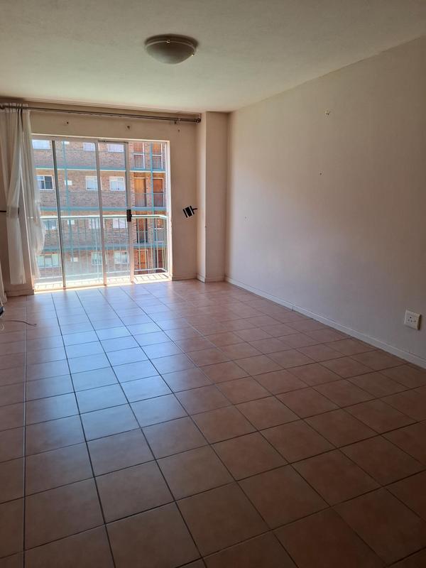 To Let 2 Bedroom Property for Rent in Die Hoewes Gauteng