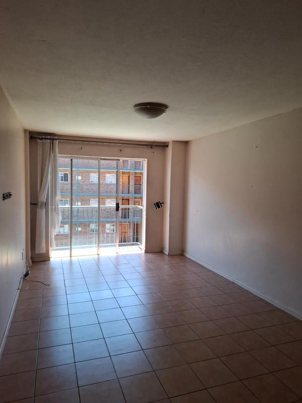 To Let 2 Bedroom Property for Rent in Die Hoewes Gauteng