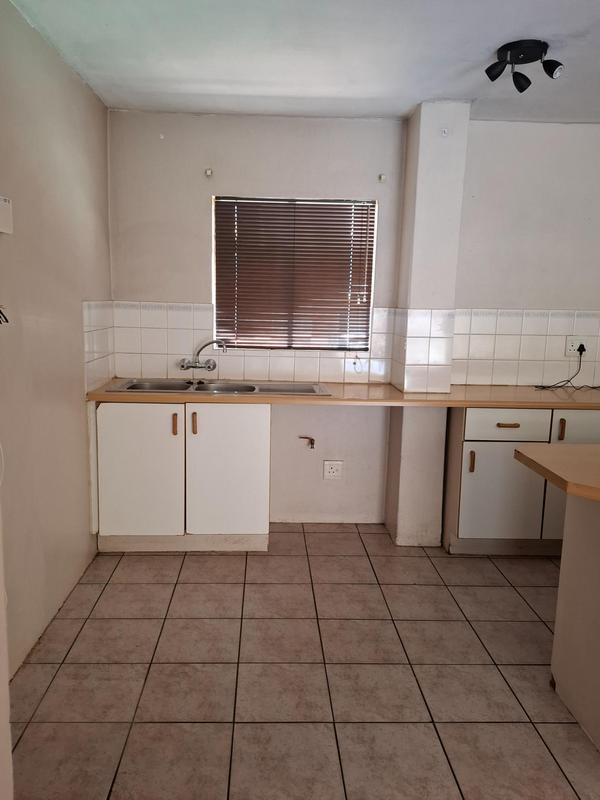 To Let 2 Bedroom Property for Rent in Die Hoewes Gauteng