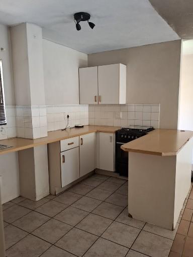 To Let 2 Bedroom Property for Rent in Die Hoewes Gauteng
