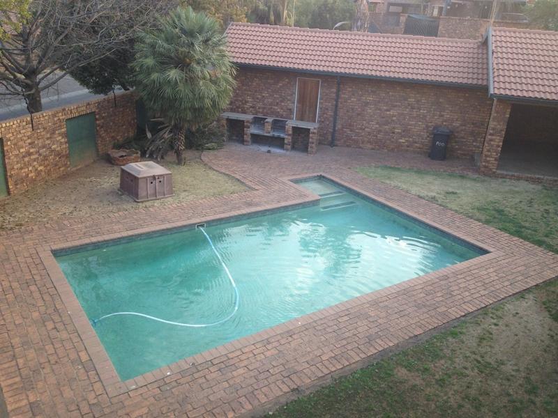 To Let 2 Bedroom Property for Rent in Highveld Gauteng