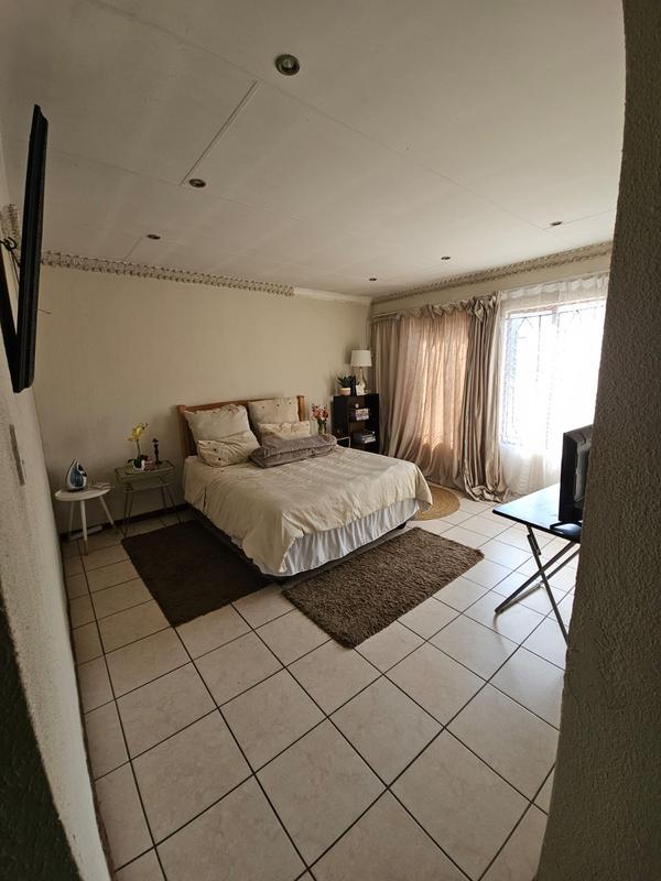 4 Bedroom Property for Sale in Birch Acres Gauteng