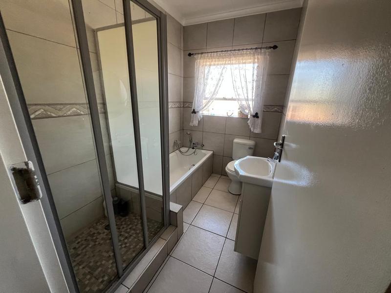3 Bedroom Property for Sale in Greenhills Gauteng