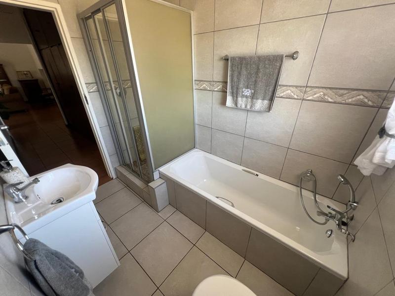 3 Bedroom Property for Sale in Greenhills Gauteng