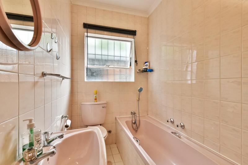 2 Bedroom Property for Sale in Kibler Park Gauteng
