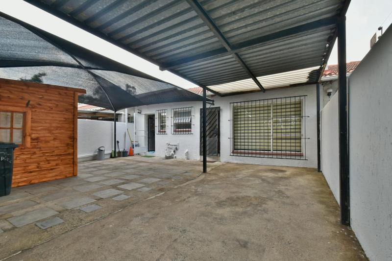 2 Bedroom Property for Sale in Kibler Park Gauteng