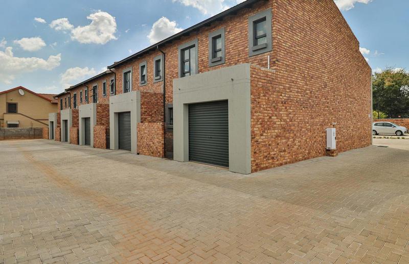 0 Bedroom Property for Sale in Denneoord Gauteng