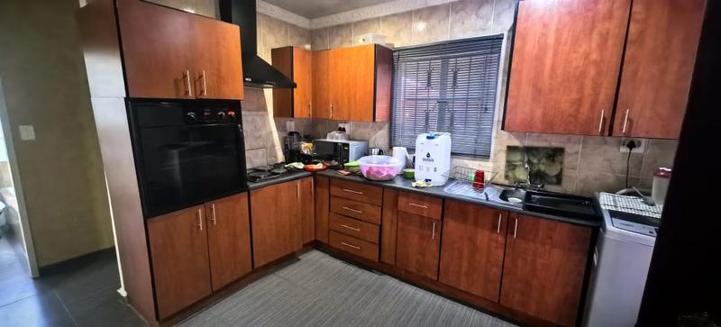 4 Bedroom Property for Sale in Olievenhoutbosch Gauteng