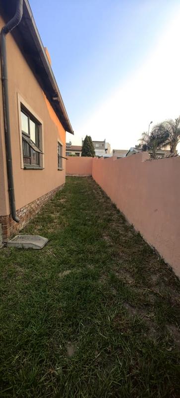 4 Bedroom Property for Sale in Olievenhoutbosch Gauteng