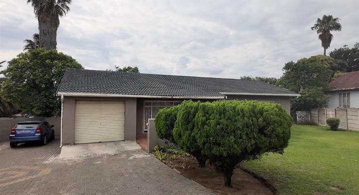 3 Bedroom Property for Sale in Birch Acres Gauteng