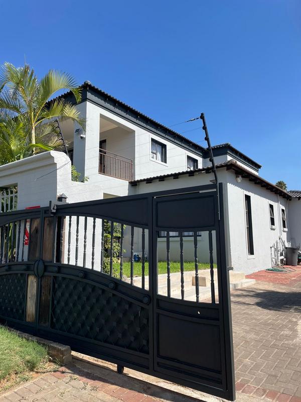 6 Bedroom Property for Sale in Montana Gauteng