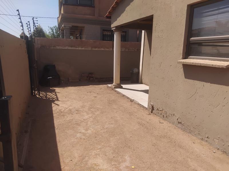 3 Bedroom Property for Sale in Soshanguve VV Gauteng
