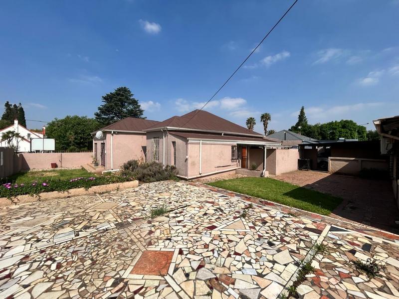 6 Bedroom Property for Sale in Springs Gauteng