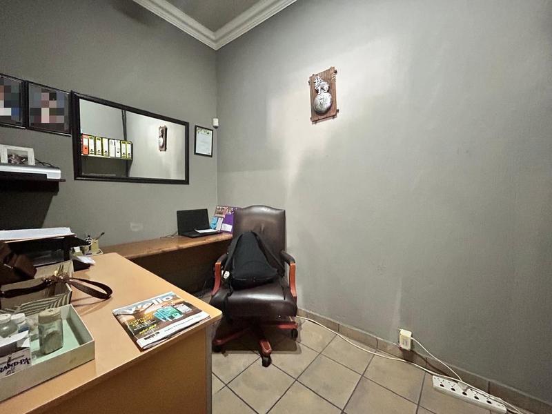 6 Bedroom Property for Sale in Springs Gauteng