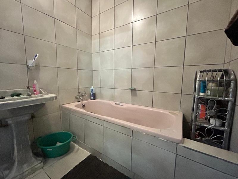 6 Bedroom Property for Sale in Springs Gauteng