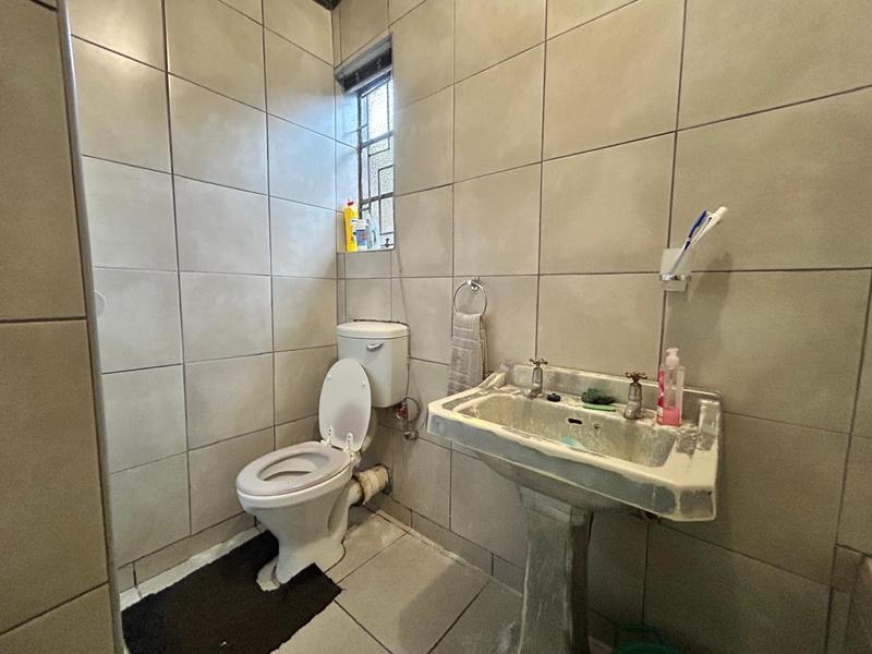 6 Bedroom Property for Sale in Springs Gauteng