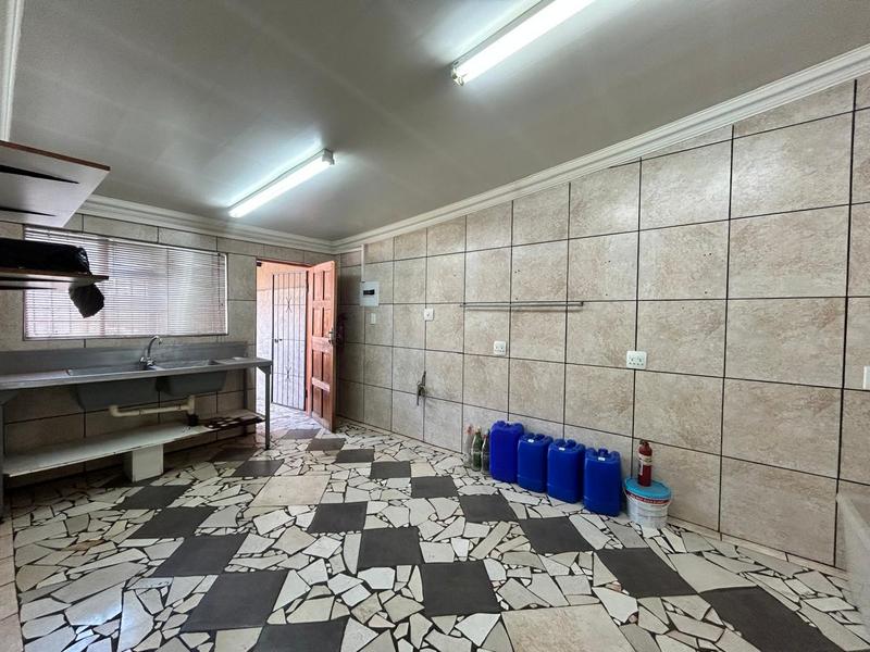 6 Bedroom Property for Sale in Springs Gauteng