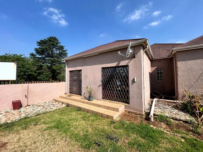 6 Bedroom Property for Sale in Springs Gauteng