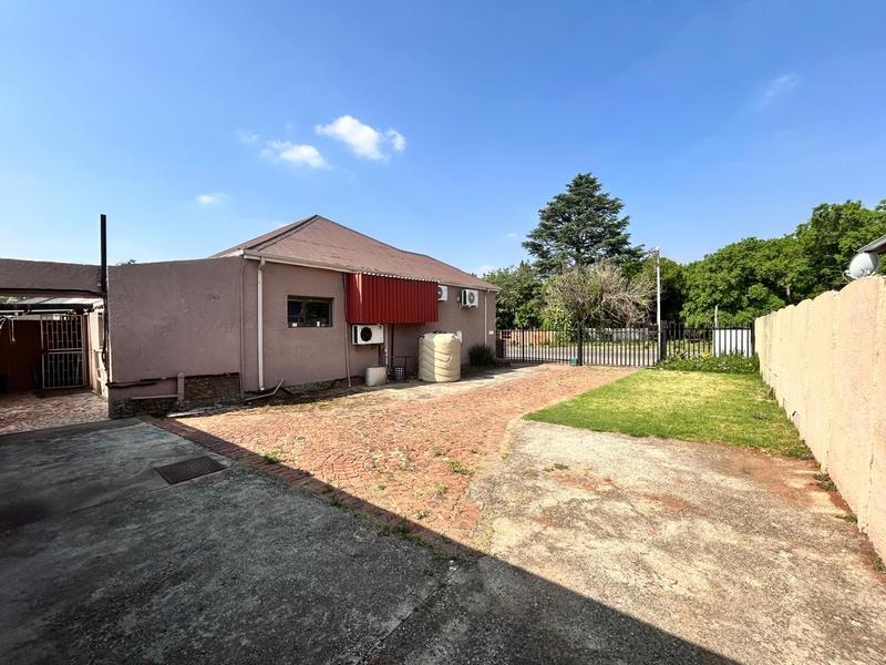 6 Bedroom Property for Sale in Springs Gauteng