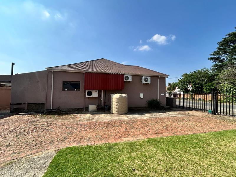 6 Bedroom Property for Sale in Springs Gauteng