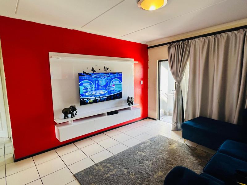 2 Bedroom Property for Sale in Oakdene Gauteng