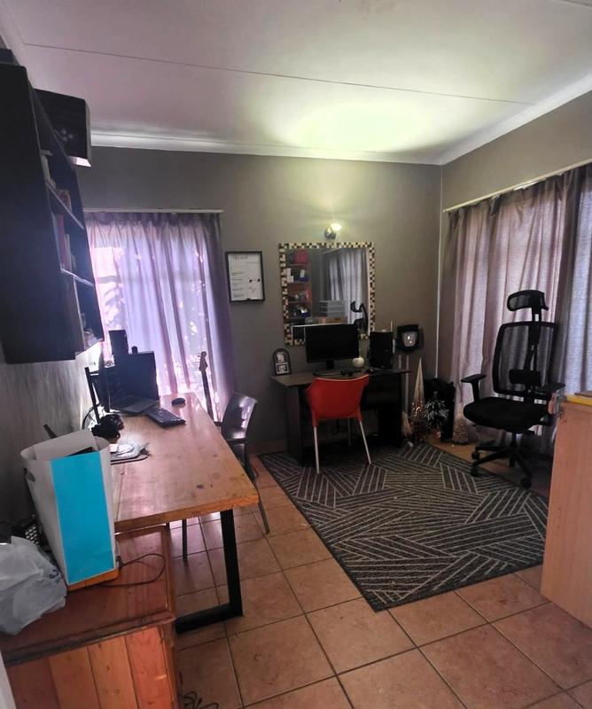 4 Bedroom Property for Sale in The Reeds Gauteng