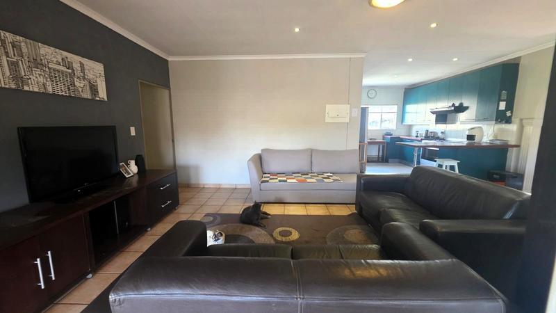 4 Bedroom Property for Sale in The Reeds Gauteng