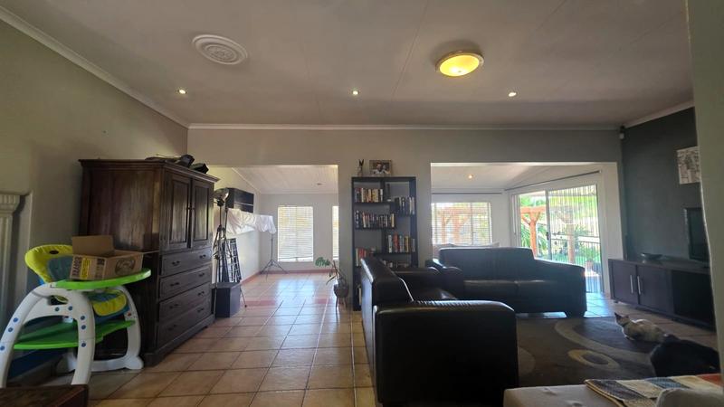 4 Bedroom Property for Sale in The Reeds Gauteng