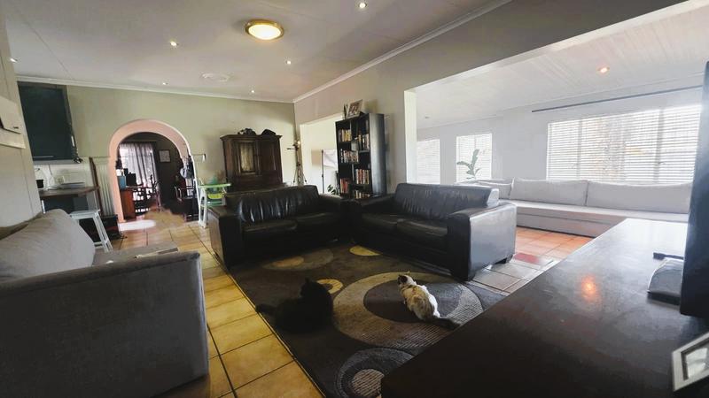 4 Bedroom Property for Sale in The Reeds Gauteng