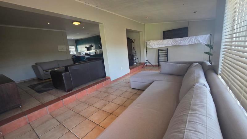 4 Bedroom Property for Sale in The Reeds Gauteng