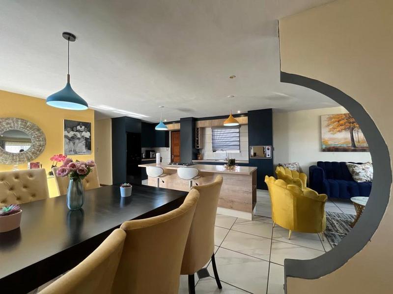 To Let 4 Bedroom Property for Rent in Fleurhof Gauteng