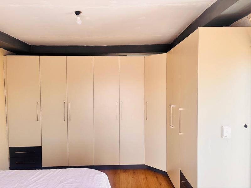 To Let 4 Bedroom Property for Rent in Fleurhof Gauteng