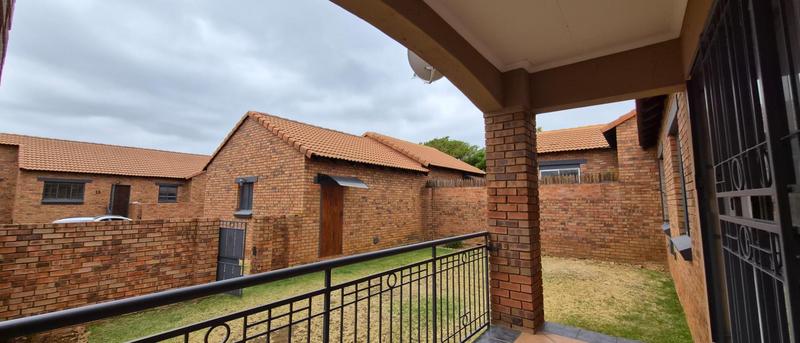 2 Bedroom Property for Sale in Mooikloof Ridge Gauteng