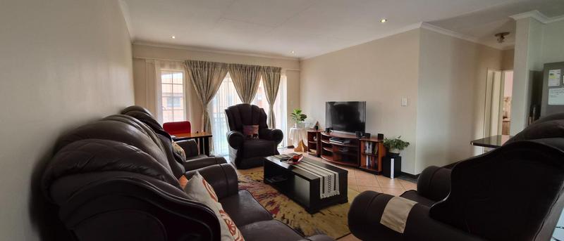 2 Bedroom Property for Sale in Mooikloof Ridge Gauteng