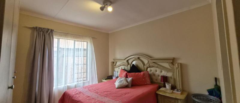 2 Bedroom Property for Sale in Mooikloof Ridge Gauteng