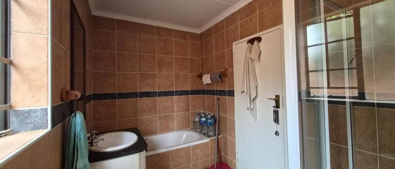 2 Bedroom Property for Sale in Mooikloof Ridge Gauteng