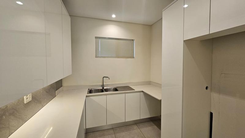 To Let 2 Bedroom Property for Rent in Morningside Gauteng
