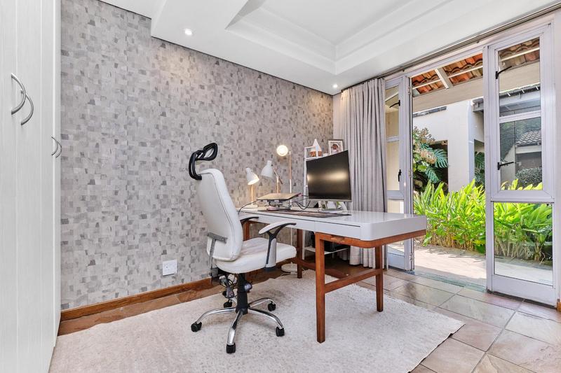 To Let 4 Bedroom Property for Rent in Dainfern Golf Estate Gauteng