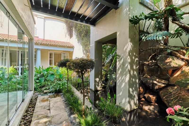 To Let 4 Bedroom Property for Rent in Dainfern Golf Estate Gauteng