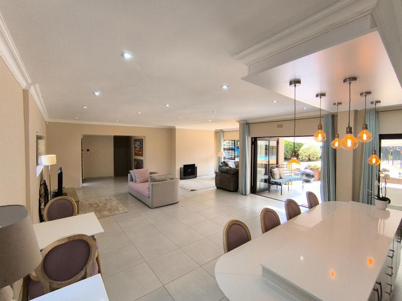 To Let 4 Bedroom Property for Rent in Parkmore Gauteng