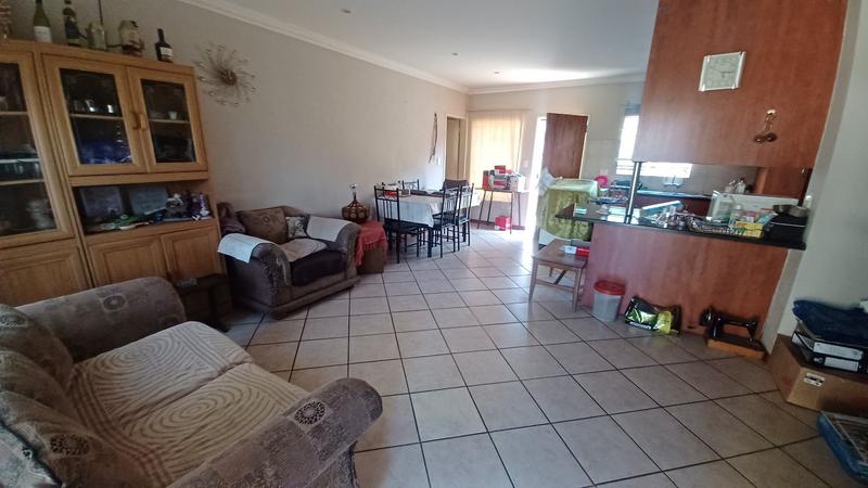 2 Bedroom Property for Sale in Annlin Gauteng