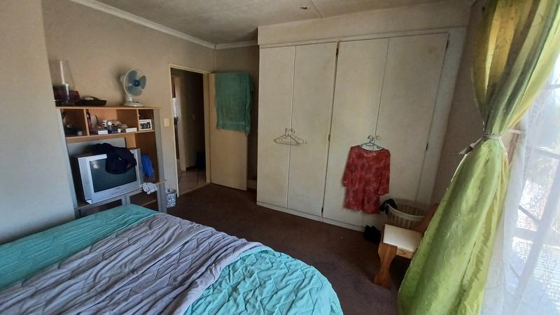 2 Bedroom Property for Sale in Annlin Gauteng