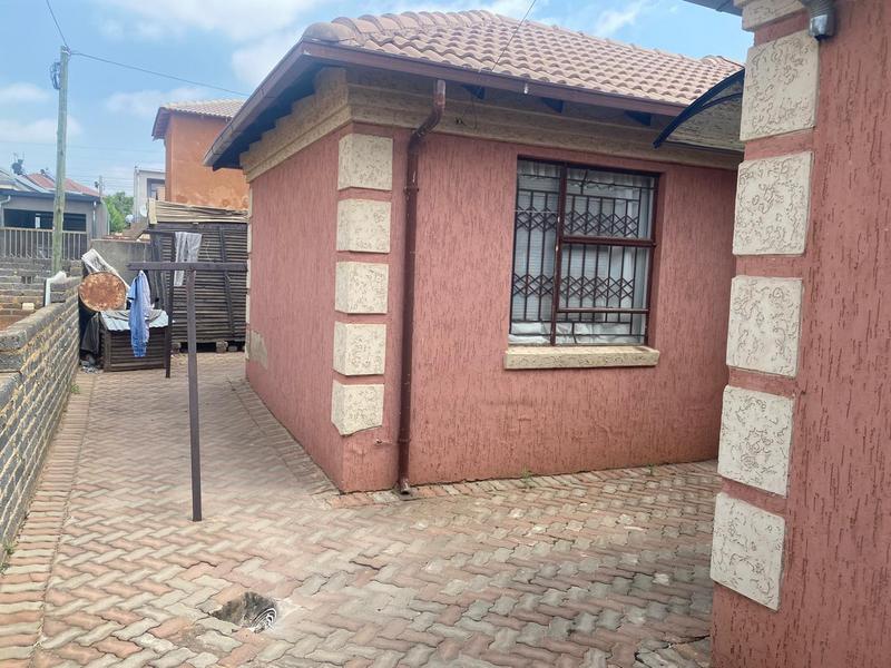 3 Bedroom Property for Sale in Olievenhoutbosch Gauteng