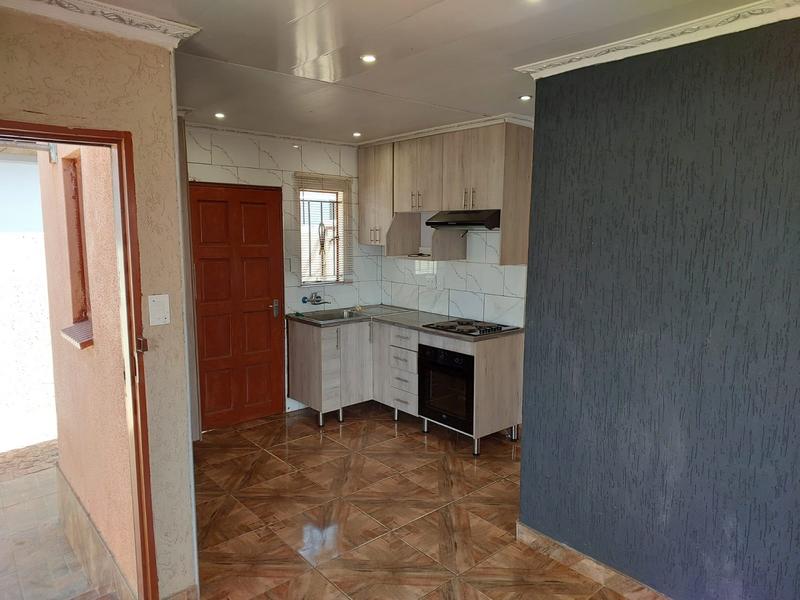 To Let 3 Bedroom Property for Rent in Protea Glen Gauteng