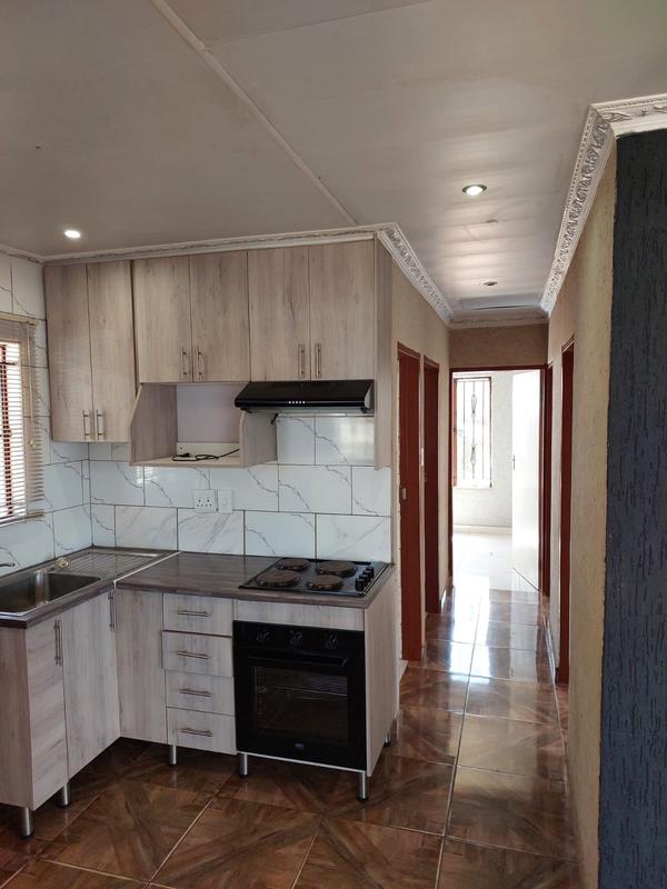 To Let 3 Bedroom Property for Rent in Protea Glen Gauteng