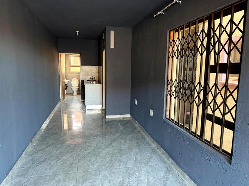 To Let 0 Bedroom Property for Rent in Protea Glen Gauteng