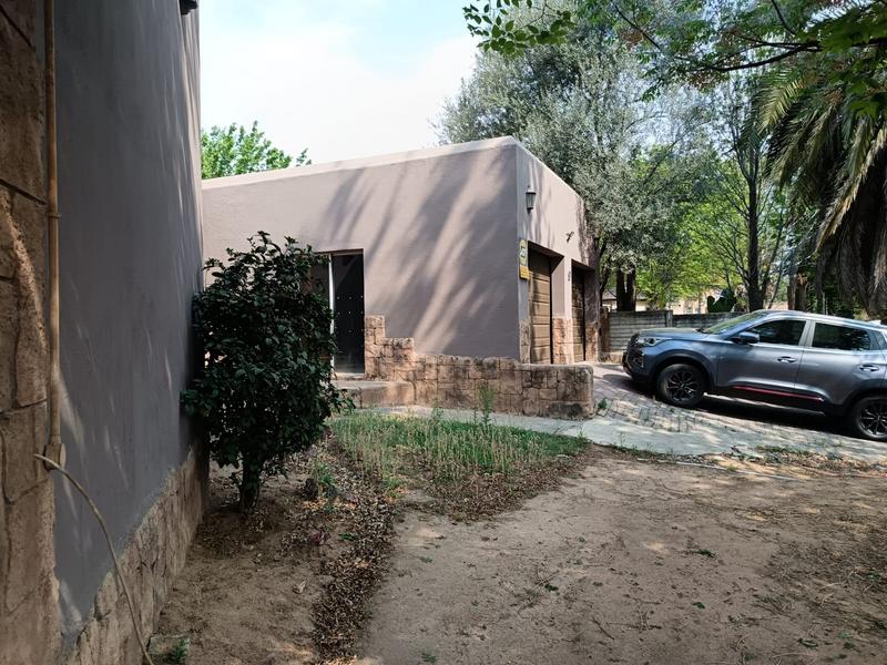 To Let 3 Bedroom Property for Rent in Vorna Valley Gauteng