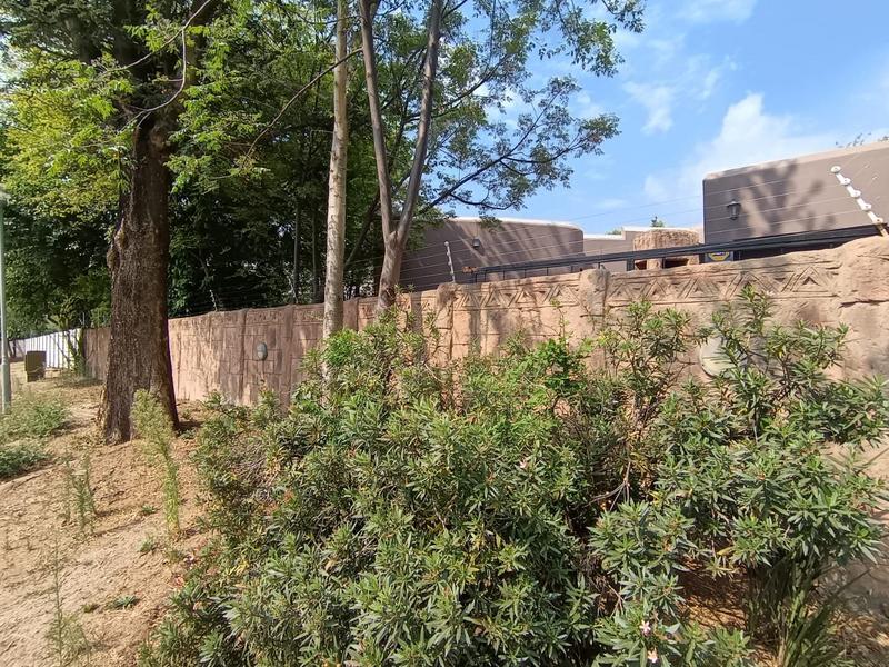 To Let 3 Bedroom Property for Rent in Vorna Valley Gauteng